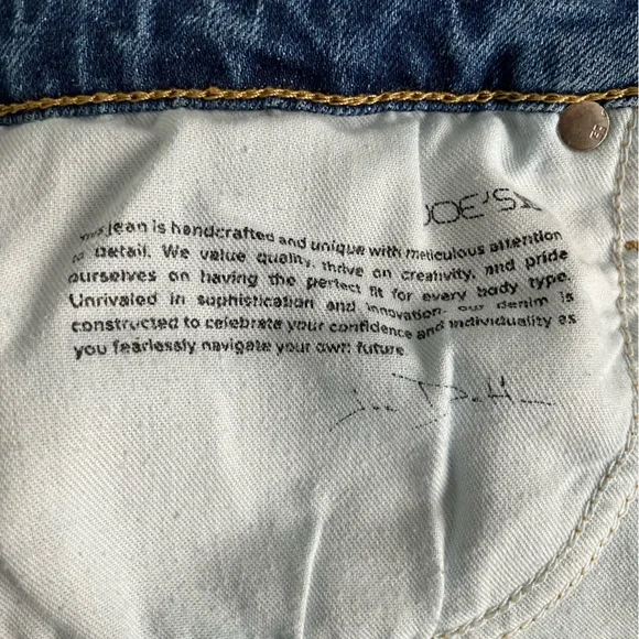 Joe’s Distressed Boyfriend Jeans - Picture 6 of 7